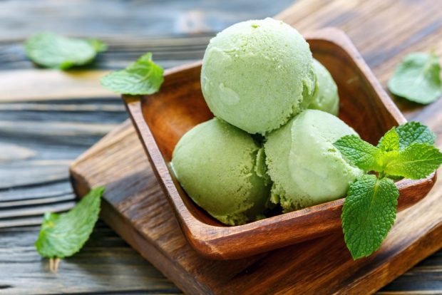 М'ятна морозиво – простий і смачний рецепт, як приготувати покроково