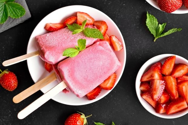 Дієтичне полуничне морозиво – простий і смачний рецепт, як приготувати покроково