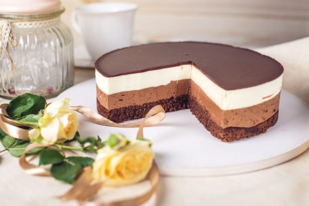 Торт «Три шоколаду» – простий і смачний рецепт, як приготувати покроково