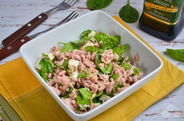 Салат з тунцем, шпинатом і фетою – простий і смачний рецепт з фото (покроково)