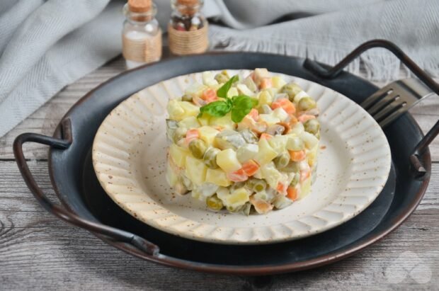 Пісний салат «Олів'є» – простий і смачний рецепт з фото (покроково)