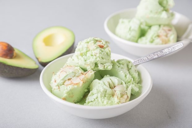 Домашнє морозиво з авокадо – простий і смачний рецепт, як приготувати покроково