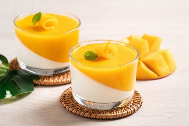 Панна-котта з манго – простий і смачний рецепт, як приготувати покроково