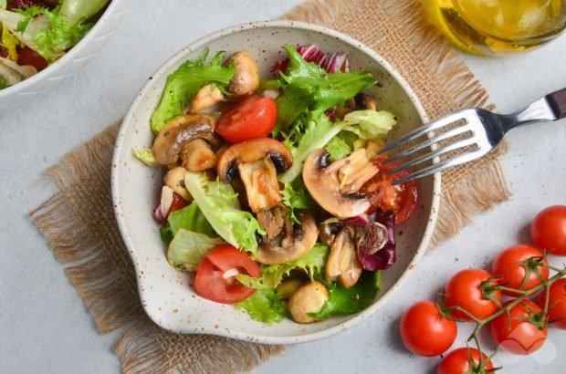 Салат з черрі і грибами – простий і смачний рецепт з фото (покроково)