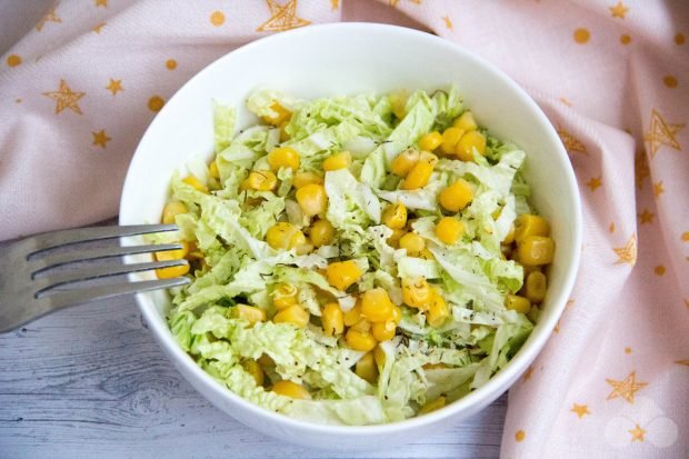 Швидкий салат з пекінської капусти-простий і смачний рецепт з фото (покроково)