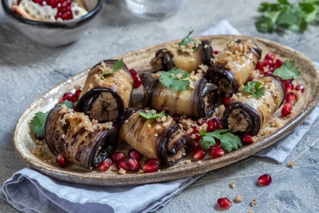 Рулетики из баклажанов с орехами