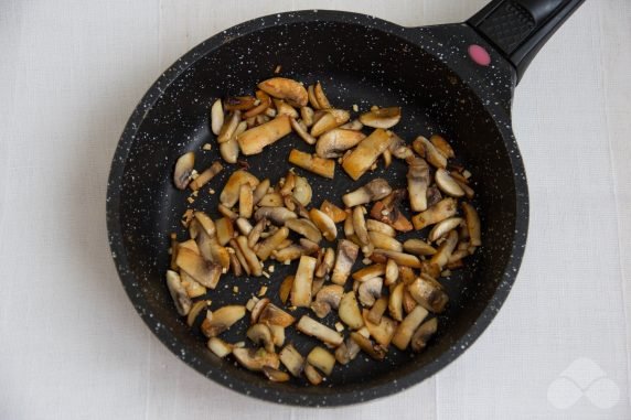 Салат с тофу, грибами и пекинской капустой – фото приготовления рецепта, шаг 1