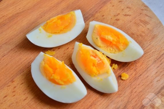 Салат с рукколой, маслинами и тунцом – фото приготовления рецепта, шаг 1