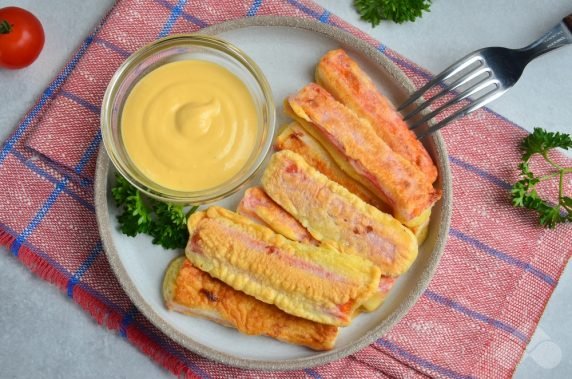 Жареные крабовые палочки в кляре – фото приготовления рецепта, шаг 6