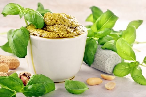 Соус песто з арахісом – простий і смачний рецепт, як приготувати покроково