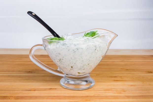 Соус тартар зі сметаною і огірком – простий і смачний рецепт, як приготувати покроково