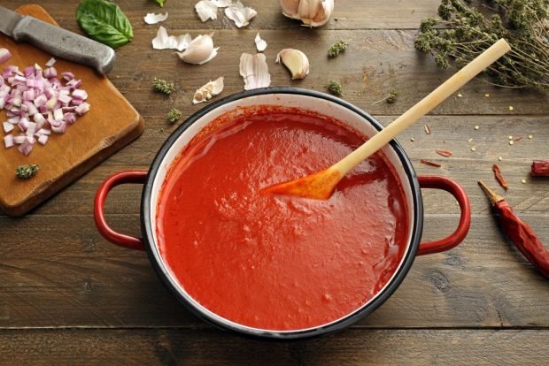 Томатний соус для спагетті – простий і смачний рецепт, як приготувати покроково