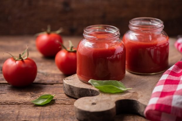 Кетчуп з яблуками і сливами – простий і смачний рецепт, як приготувати покроково