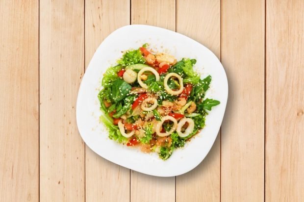 Азіатський салат з морепродуктів, овочів і зелені – простий і смачний рецепт, як приготувати покроково