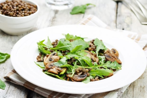 Салат з сочевицею, грибами і руколою – простий і смачний рецепт, як приготувати покроково