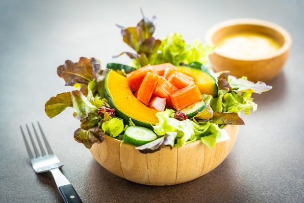 Салат з крабовими паличками і гарбузом-простий і смачний рецепт, як приготувати покроково