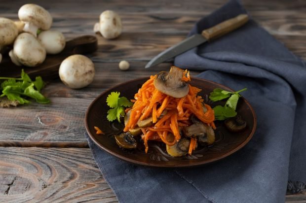 Морква по-корейськи зі смаженими печерицями – простий і смачний рецепт, як приготувати покроково