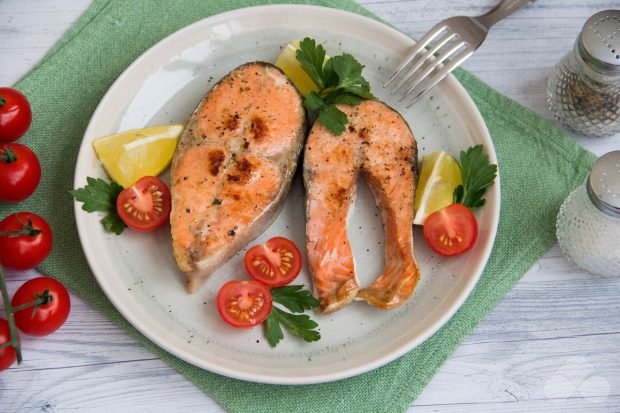Стейки з червоної риби в духовці-простий і смачний рецепт з фото (покроково)
