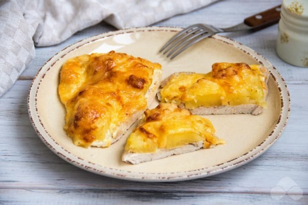 Відбивні з індички з ананасами і сиром в духовці – простий і смачний рецепт з фото (покроково)