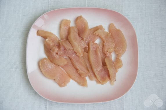 Куриное филе в белковом кляре – фото приготовления рецепта, шаг 1