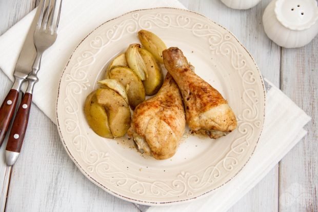 Курячі ніжки з яблуками і цибулею в духовці – простий і смачний рецепт з фото (покроково)