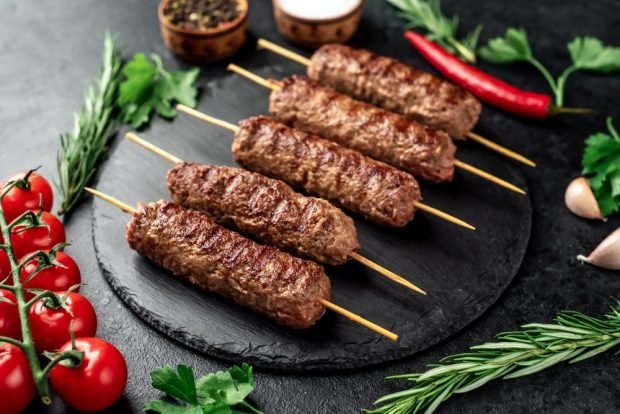 Люля-кебаб з баранини – простий і смачний рецепт, як приготувати покроково