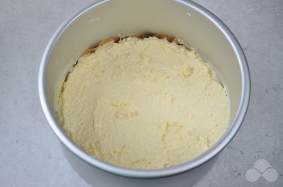 Творожная запеканка на желтках – фото приготовления рецепта, шаг 4
