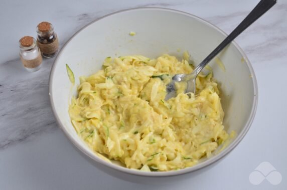 Оладьи из кабачков – фото приготовления рецепта, шаг 2