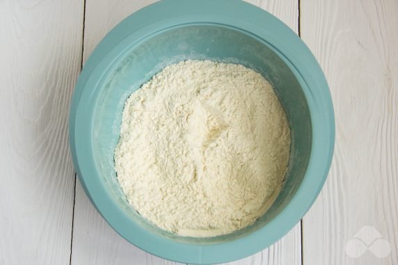 Шарлотка с яблоками без сахара – фото приготовления рецепта, шаг 3