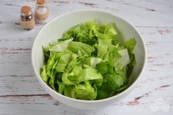 Диетический салат с курицей и маслинами – фото приготовления рецепта, шаг 2