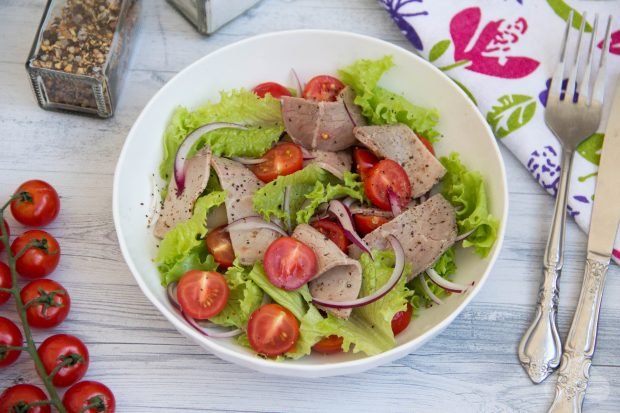Салат зі свіжих овочів з яловичиною – простий і смачний рецепт з фото (покроково)