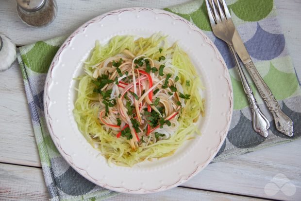 Азіатський крабовий салат з огірками і петрушкою – простий і смачний рецепт з фото (покроково)