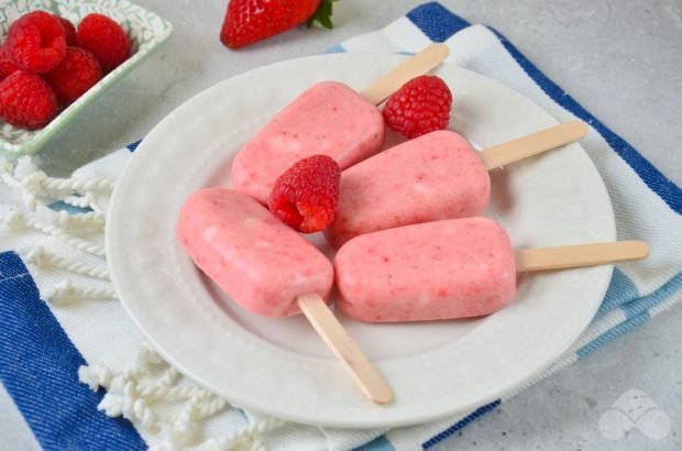 Морозиво з йогурту – простий і смачний рецепт з фото (покроково)
